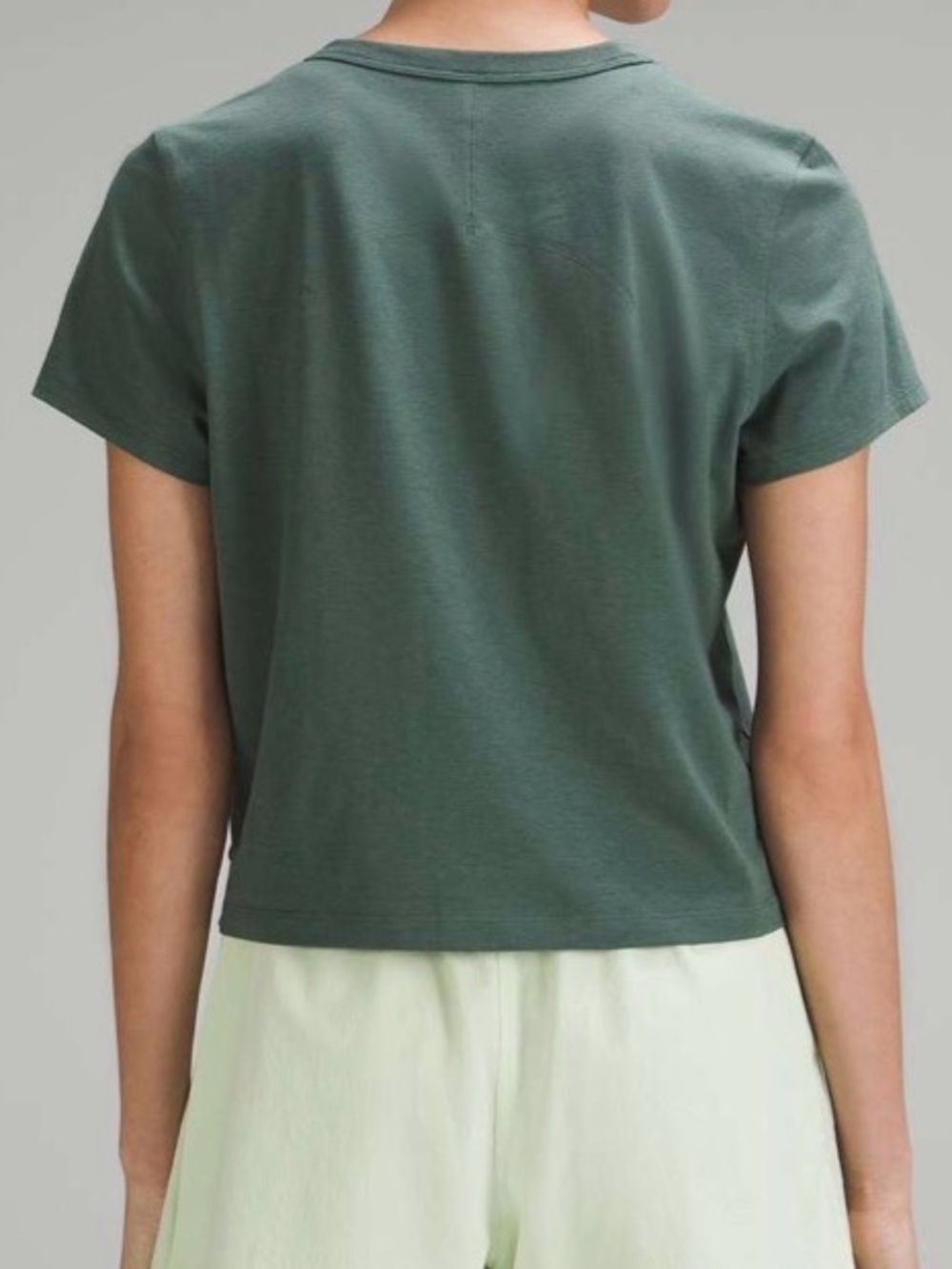 Lululemon - Classic Fit Cotton Blend Tee - Size 6 or 8 - NWT - Picture 7 of 7